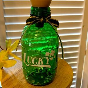 Hand Crafted- ‘Lucky’ green barrel solar lantern